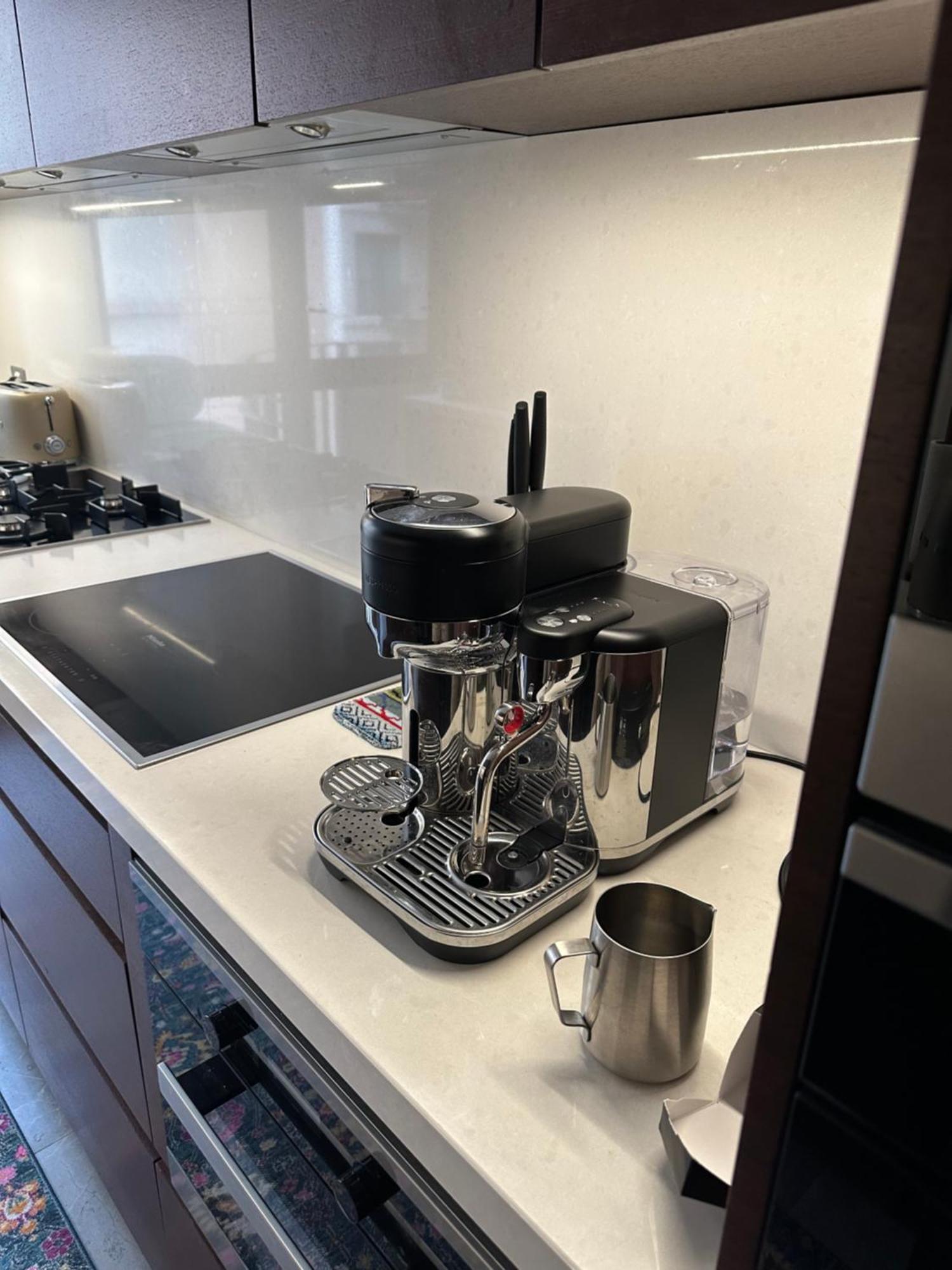מלבורן Private 1 Bed Accom With Bathroom In A 3 Bed Apartment - Melb Cbd, Regency Towers - Free Parking, Wifi And Pool מראה חיצוני תמונה